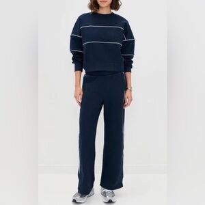 Beyond Yoga Navy Jogger Set with White Accents